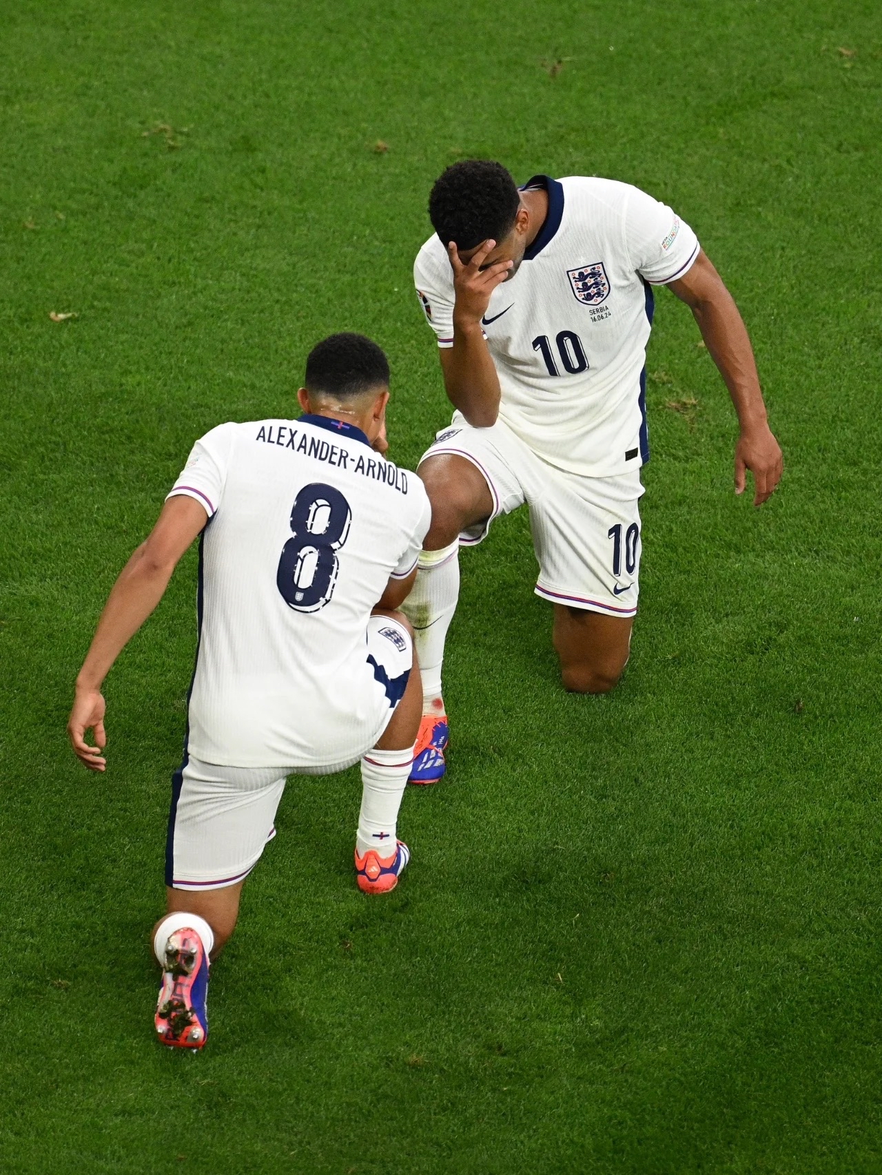 九游体育官网入口-超级对决！国际足球大赛展现精彩技艺的简单介绍