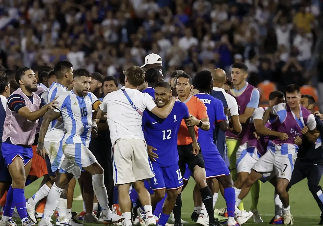 九游体育在线登录-法国队再次获胜，连续晋级强