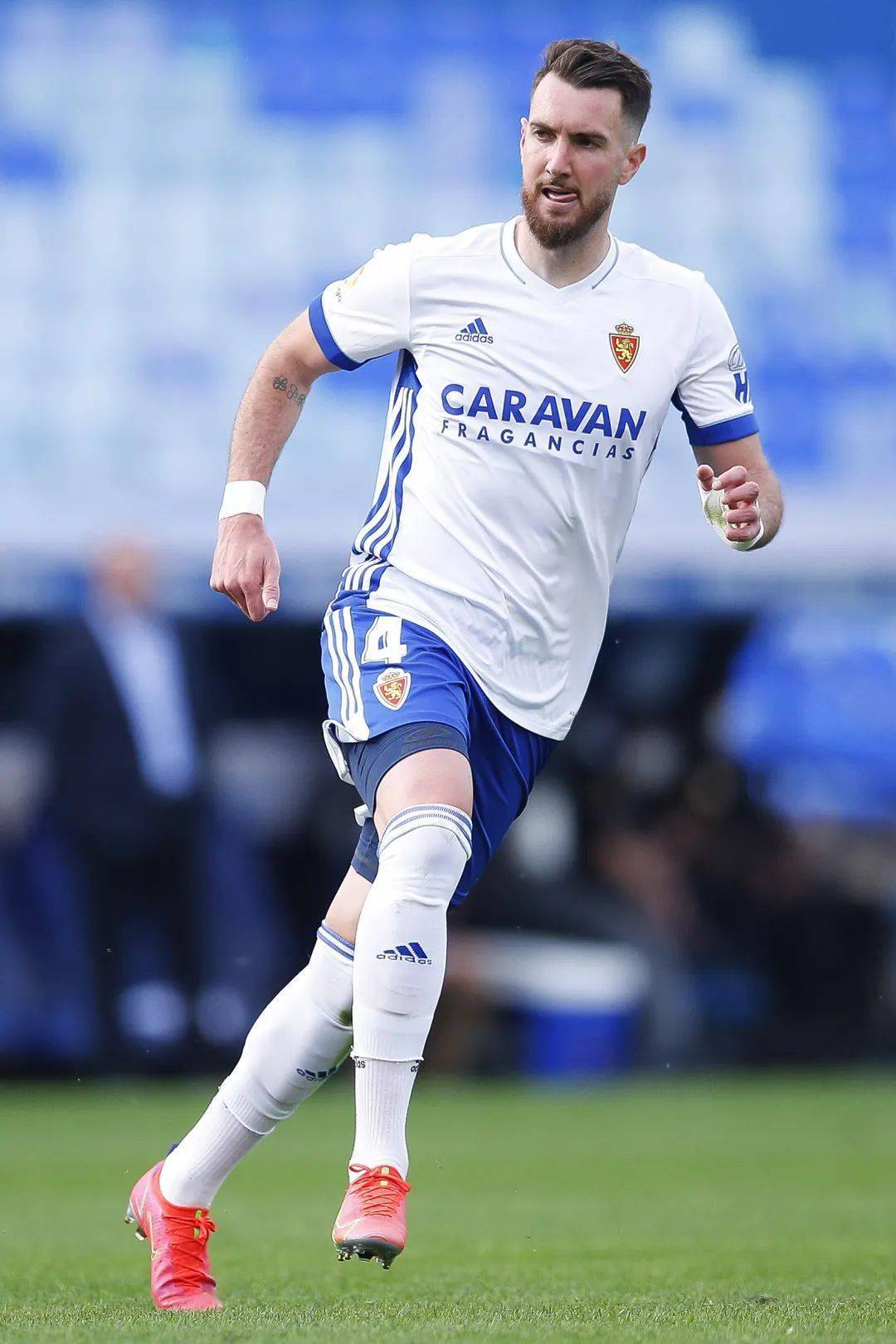 萨拉戈萨重返西甲,为梦想拼搏的简单介绍 萨拉戈萨重返西甲,为梦想拼搏的简单介绍