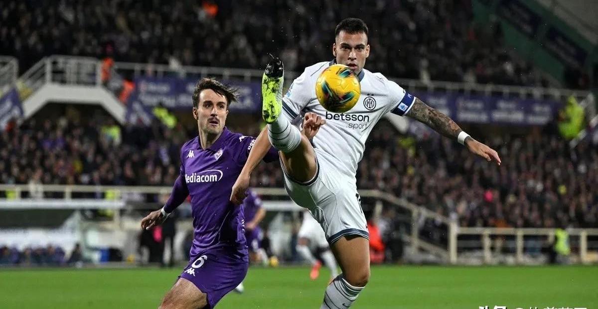 包含佛罗伦萨主场战胜对手，保持势头的词条