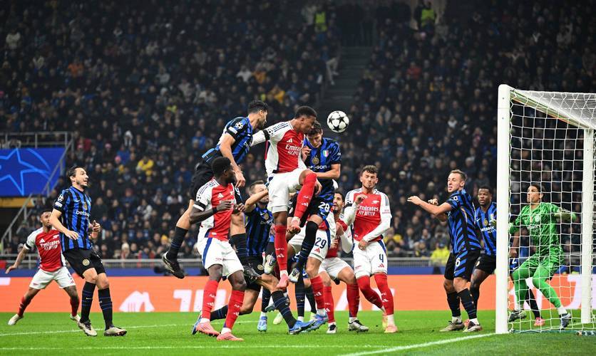 阿森纳频频犯错，连败未见起色引起球迷不满的简单介绍